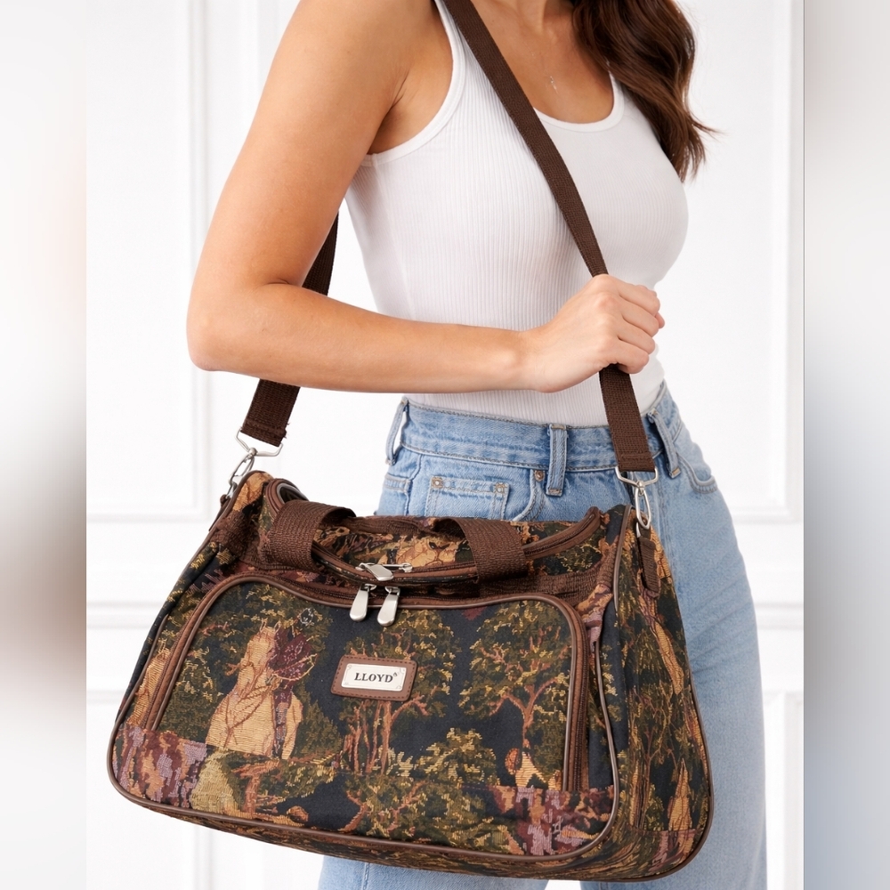 Lloyd Tapestry Travel Bag Hunting Horses Riding Dog Luggage Strap Zipper